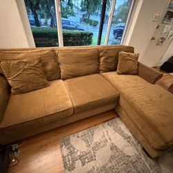 Couch With Adjustable Chaise