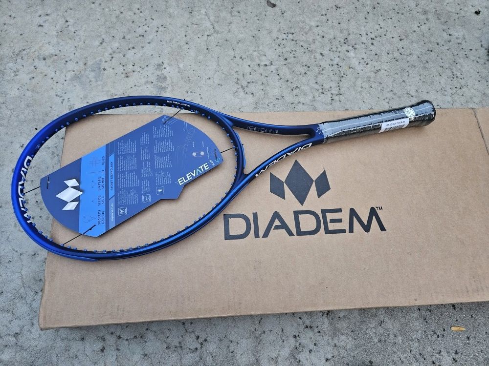 Diadem Elevate V3 Tour Tennis Racquet