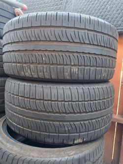 285-35-22:2 Pirelli Pzero Asimetric  Tesla Edition