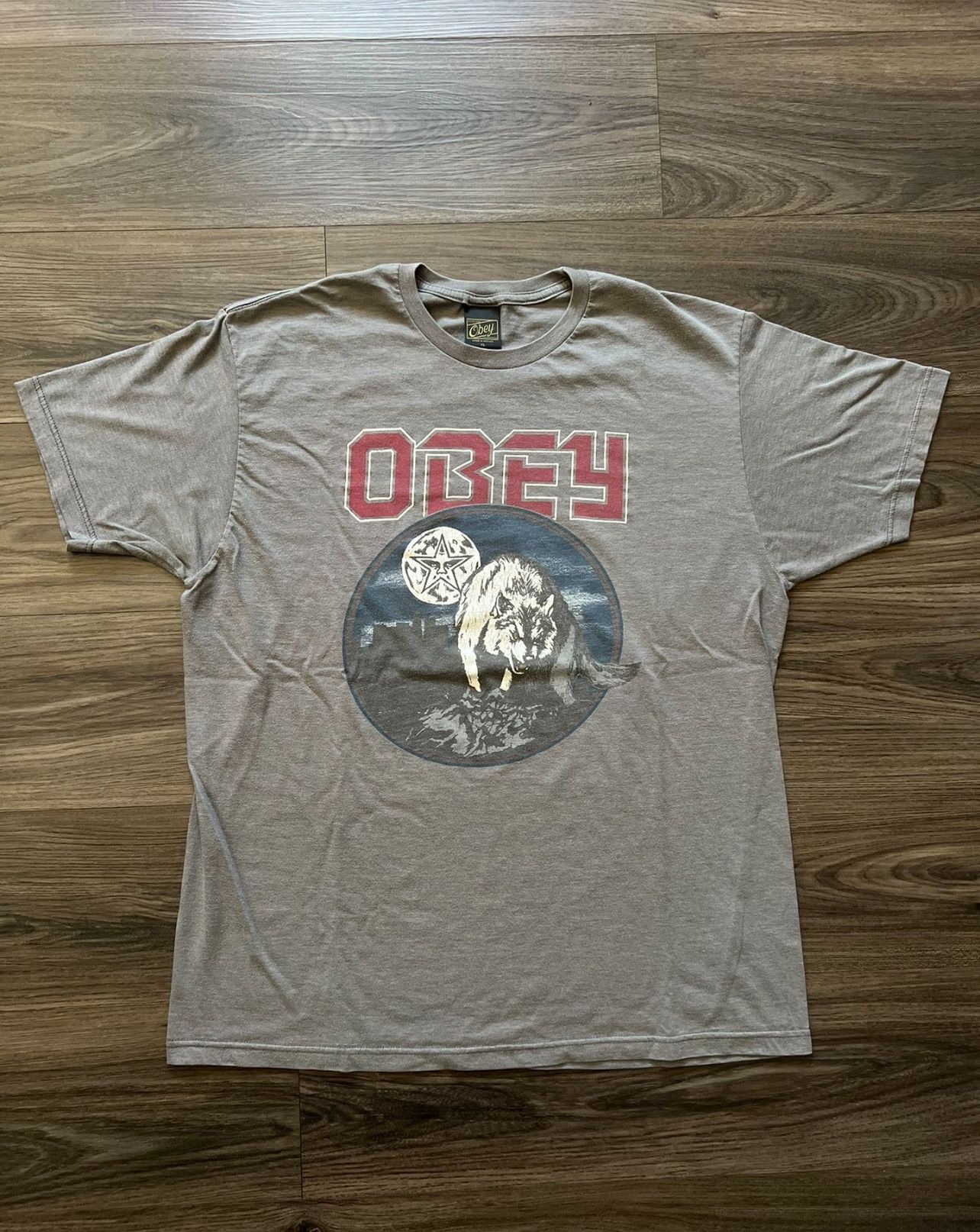 VINTAGE OBEY MEN’S GRAPHIC TEE GRAY SIZE XL