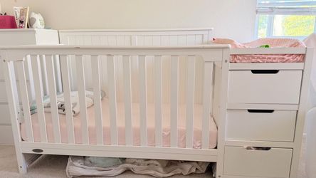 Crib with a few scratches