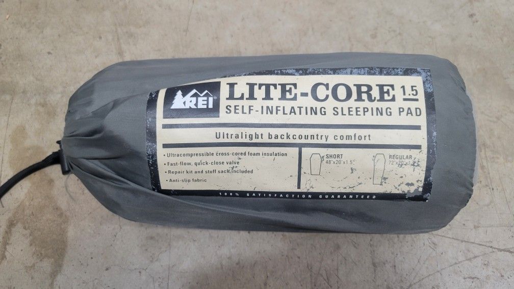 REI Lite-Core 1.5 Self-Inflating Sleeping Pad - SHORT