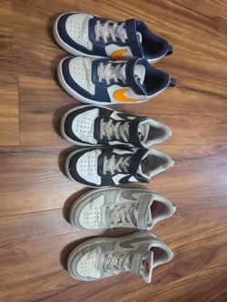 Nikes kids size 1