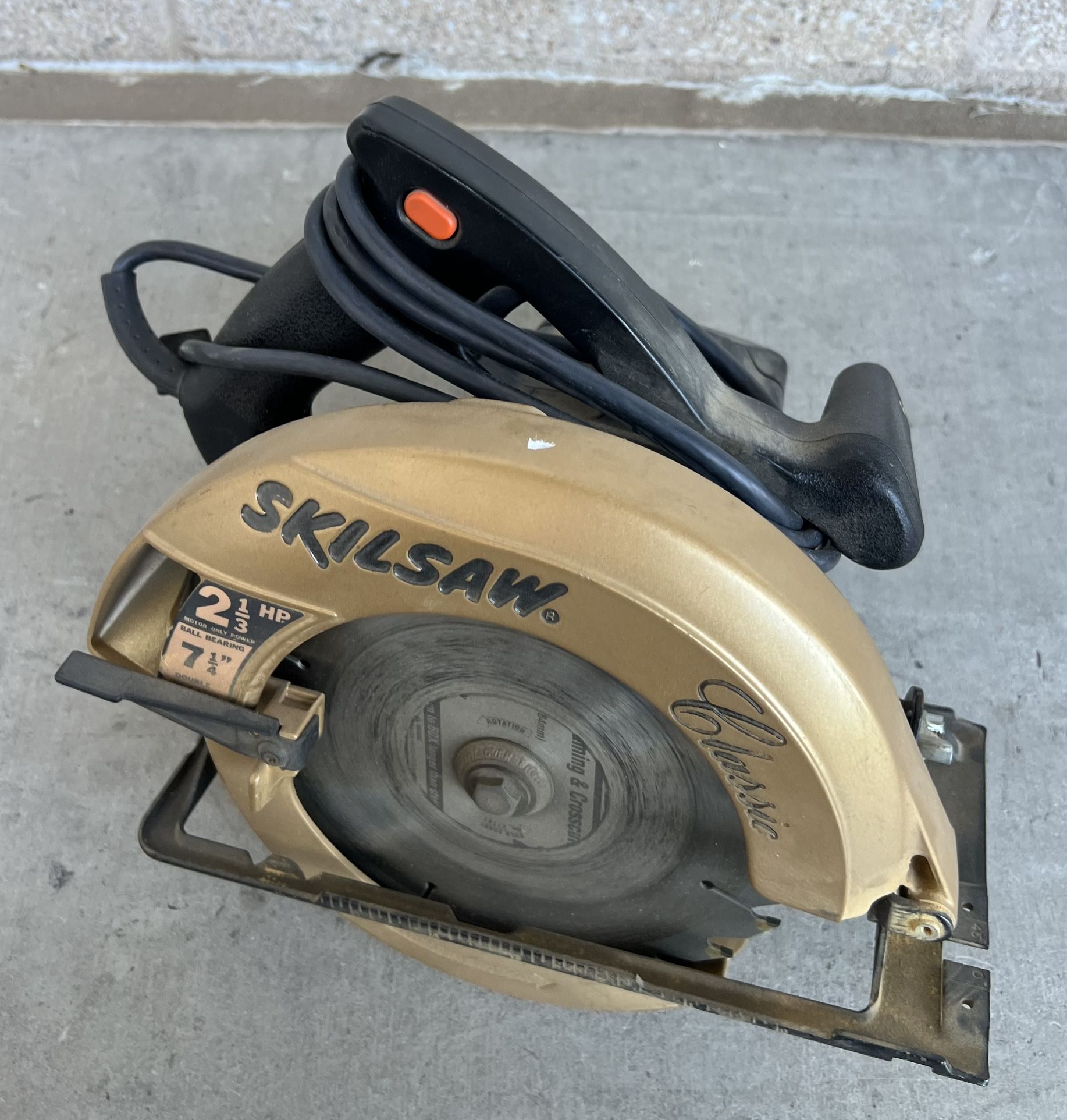 Skilsaw Model 5250 Classic Edition Circular Saw Home Power Tools
