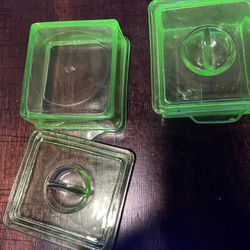 Uranimum Green depression Glass