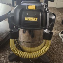 Dewalt 10 Gallon Shop Vac