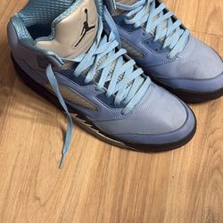 UNC Jordan 5s