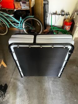 Foldable Cot with mattress