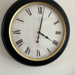 Beautiful Classic Roman Numeral  Clock 