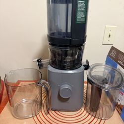 Nama J2 Cold Press Juicer