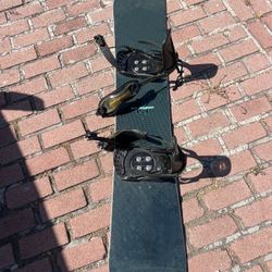 162cm Snowboard With Bindings