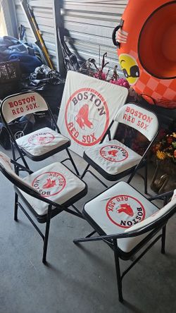 Red sox table and chairs