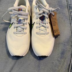 Brand New Women’s Size 8.5 Nike