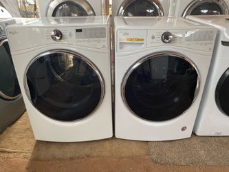 Whirlpool washer n electric dryer