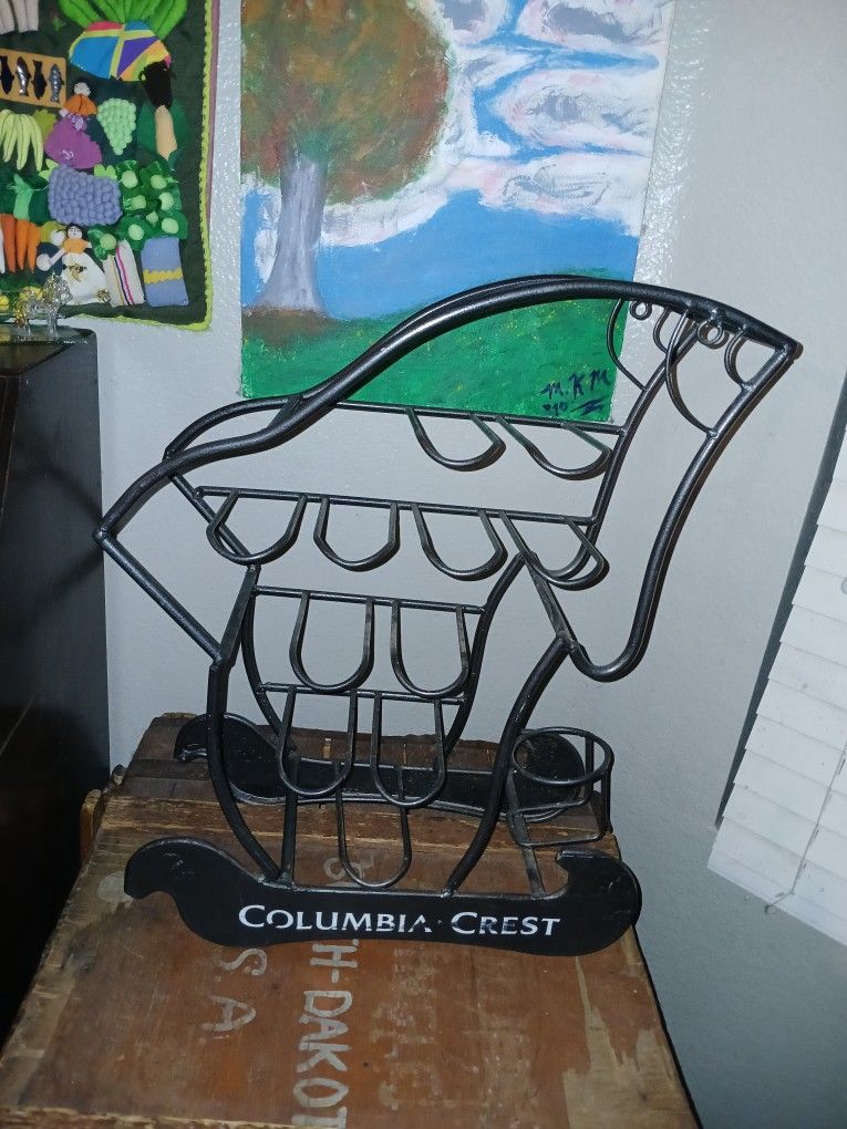 Advertising Counter Display 12 Bottle Fish Jumping Wine Rack