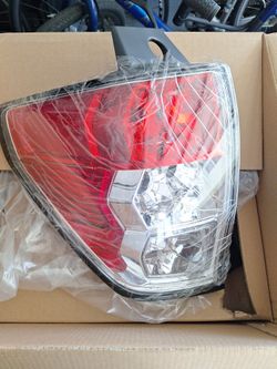 2009-2011 Subaru Forester Driver Side Halogen Tail Light