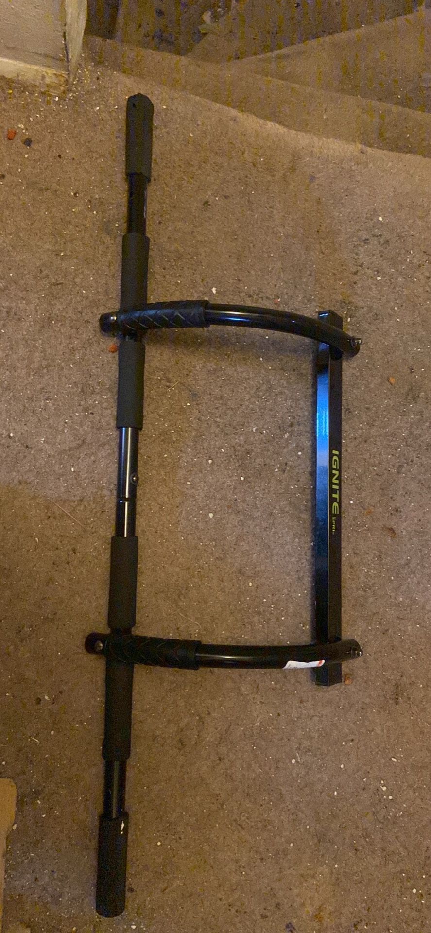 Pull Up Bar