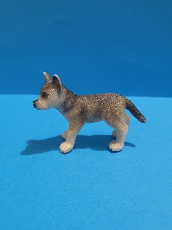 Schleich Grey Wolf Pup Cub Baby Wildlife figure 2008 Retired Wolves 14606.