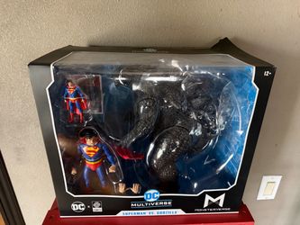 McFarlane DC Multiverse Superman vs Godzilla
