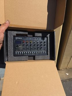 Roland Aira compact T-8
