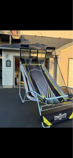 Dual Hall of Fame basketball hoop