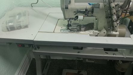 Maquina de costura