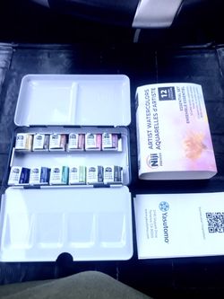 Niji Premier Artist Watercolors Essential Set, 12pc Brand New