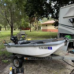 Boston Whaler Boat