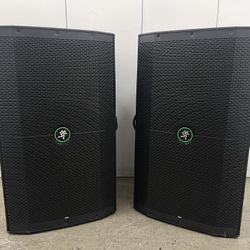 Mackie Thump 12a Powered Speakers pair