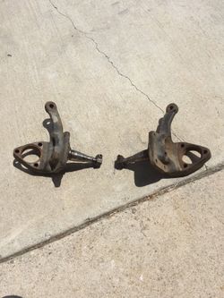 VW front wheel spindles