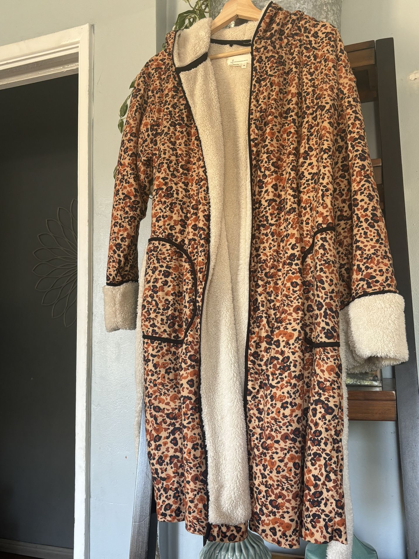 Anthropologie Sherpa Leopard Robe