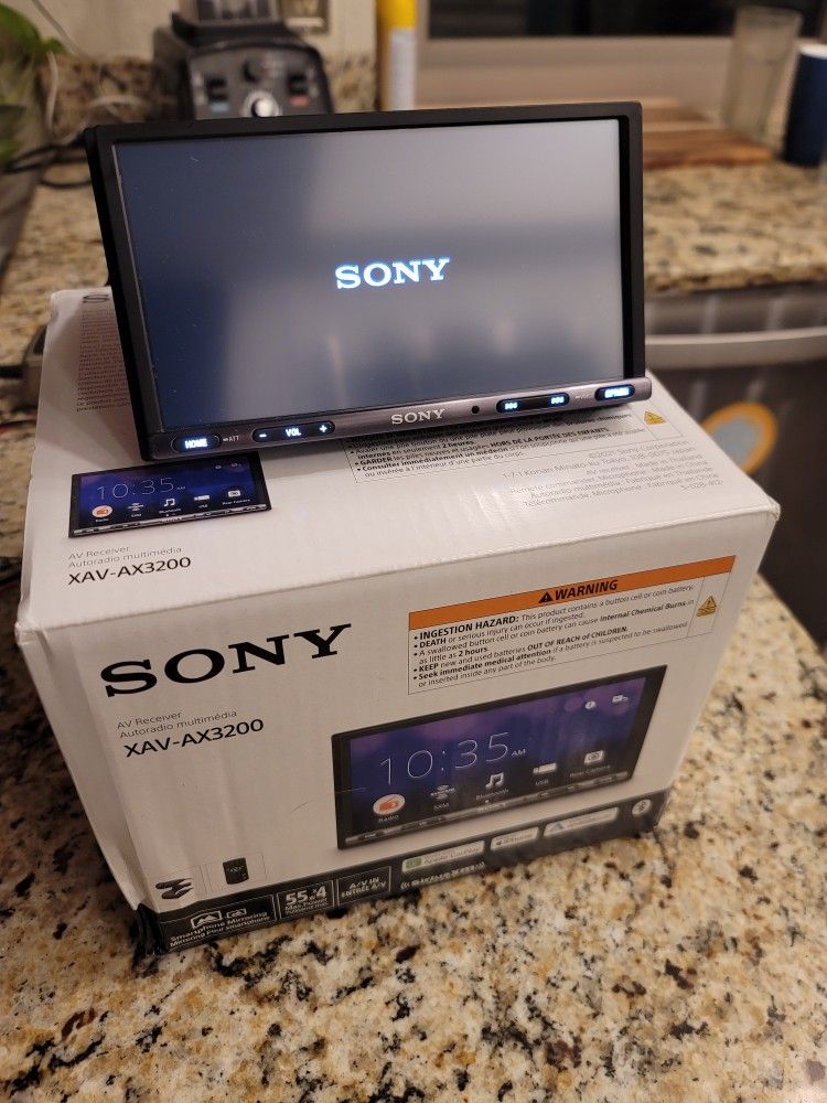 Very Nice Sony Carplay Car stereo 7" touchscreen radio