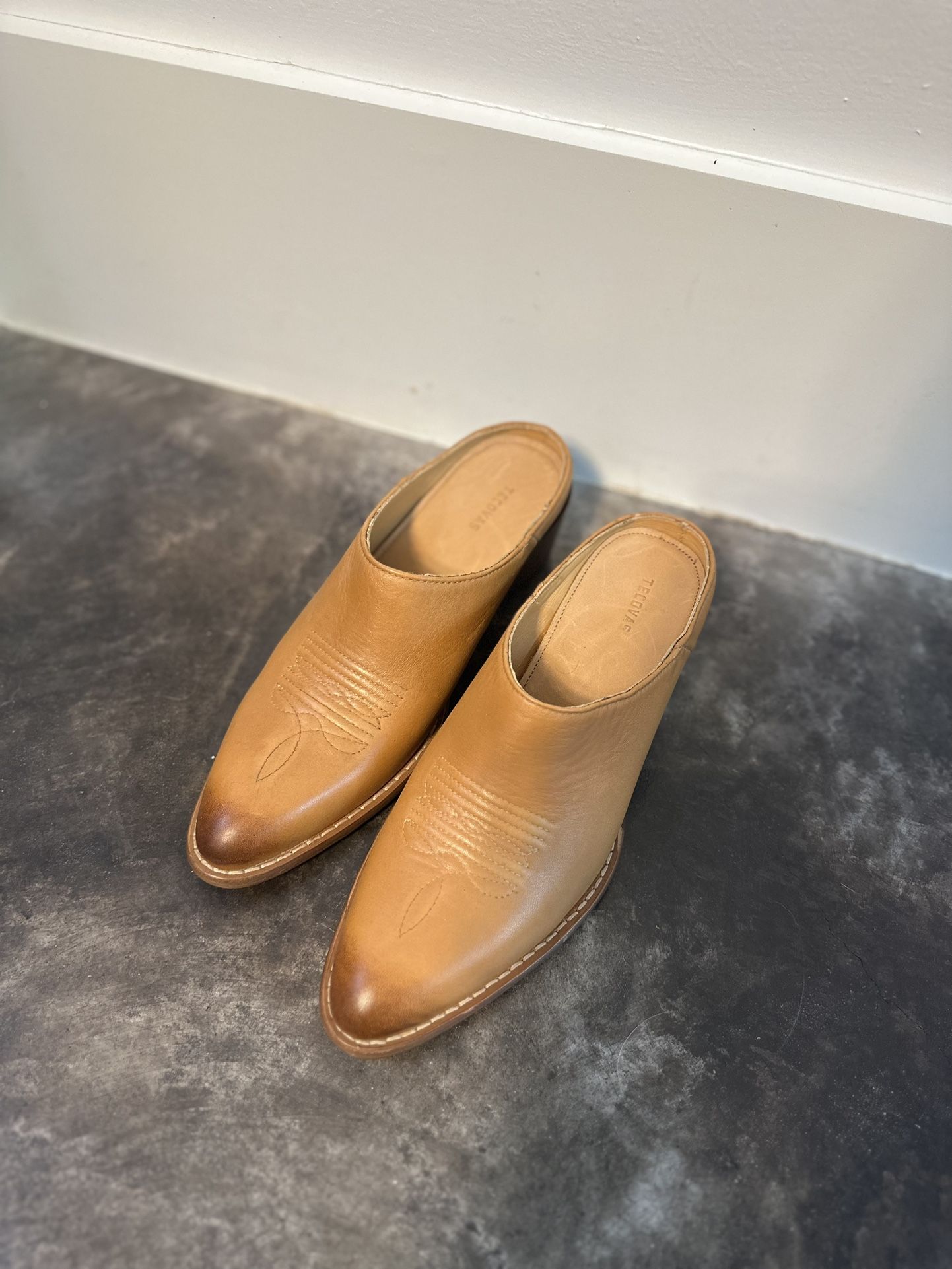 Never Used Tecovas Women’s The Sophie Mule Size 6.5