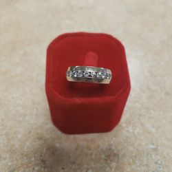 14k White Gold 10 Diamond Band