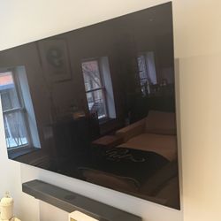 65 inch LG C1 OLED TV - Excellent Condition, Must be Wall Mounted