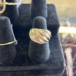 10k Gold Ring 175