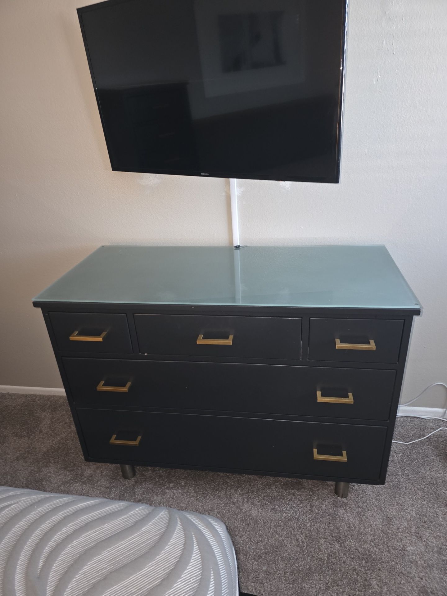 Dresser Set With Nightstand