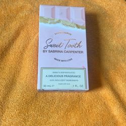 Sabrina Carpenter Perfume 15 dollars