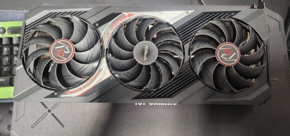 ASRock RX 7900XTX Phantom Gaming GPU