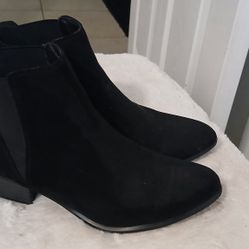 Black Boots