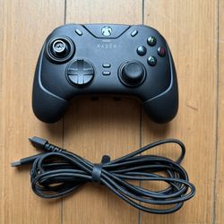 Razor Wolverine V2 Chroma Xbox Controller