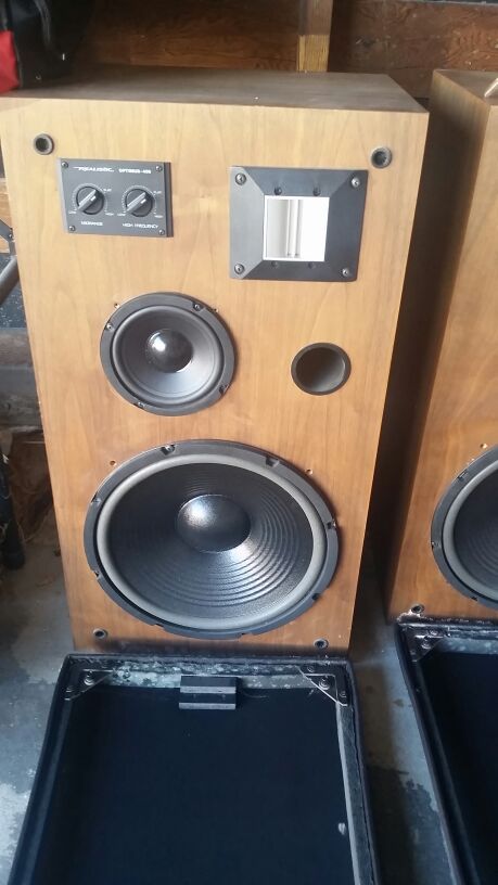 Realistic optimus 400 Floor speakers