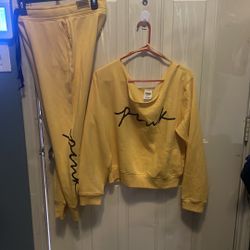 Victoria’s Secret outfit