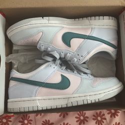 Nike Dunk Low