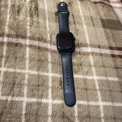 Apple Watch Series 7 (GPS + Cellular)