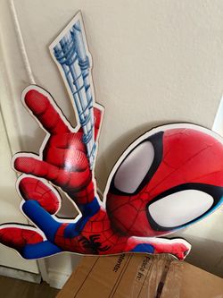 Spider man party decor