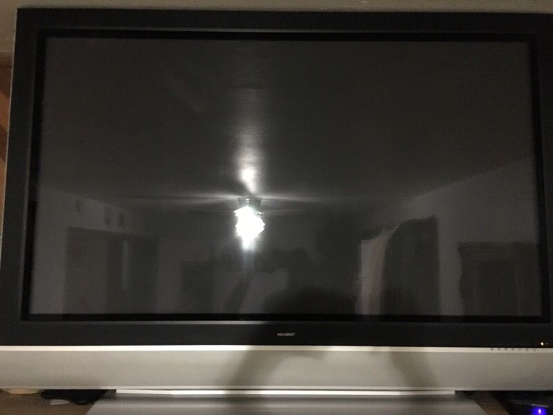 Maxent plasma tv 50"