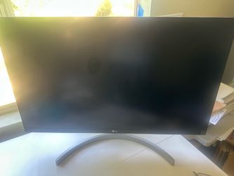 LG 27UL600-W