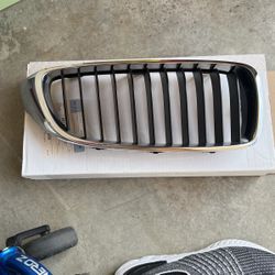 BMW Grill for 428 & 430 - Essentially Brand New