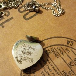 Heart Shaped Urn For Cremations On A Chain With Funnel To Help Fill Brand New 